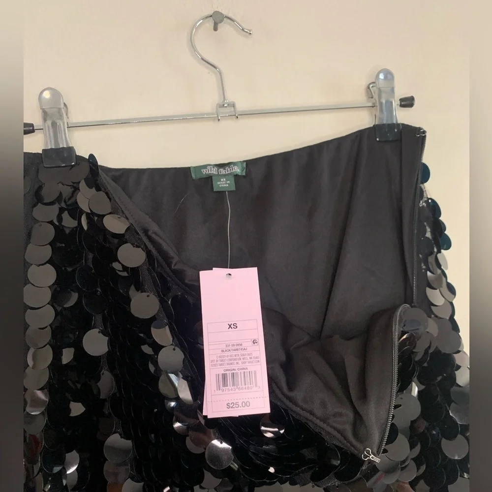 NWT Wild Fable Chunky Big Round Sequin Mini Skirt Black Size XS